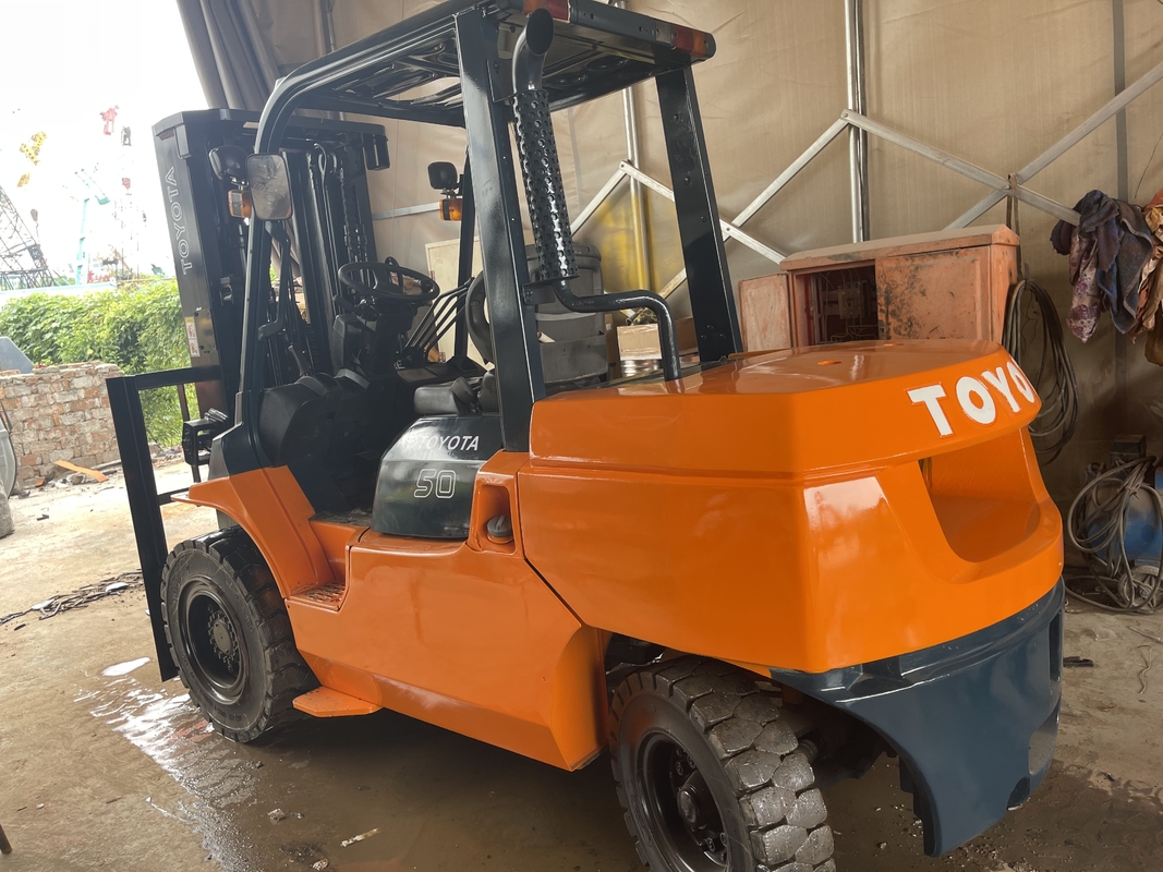 Used Toyota 7FD50 5 Ton Forklift 3 Sections Mast Max Lifting Height 4500mm